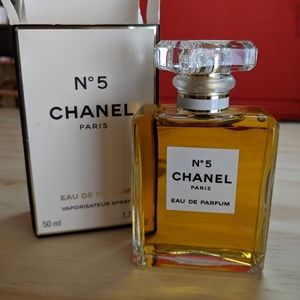 CHANEL N°5 Eau De Parfum Spray 1.7 FL.OZ.